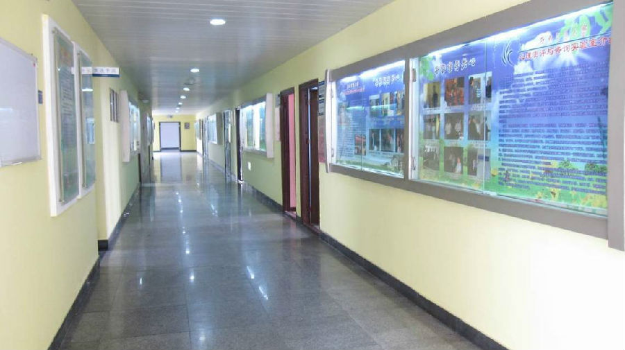 A glance of our teaching demonstration center A glance of our teaching demonstration center